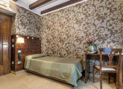 https://booking.hotelincloud.com/show/667921 | Rome | Photos 8
