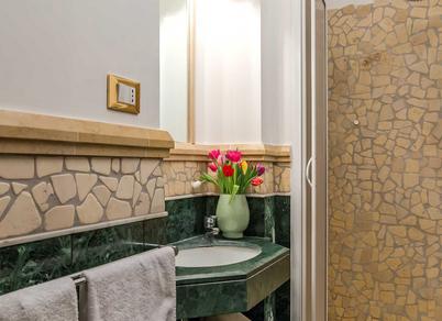 https://booking.hotelincloud.com/show/667921 | Rome | Photos 11