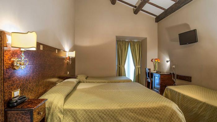 https://booking.hotelincloud.com/show/667921 | Rome | Camere - 5